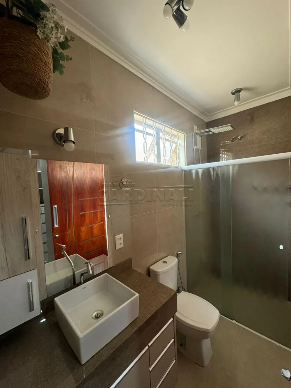 Alugar Casa / Padr&atilde;o em S&atilde;o Carlos R$ 2.700,00 - Foto 18