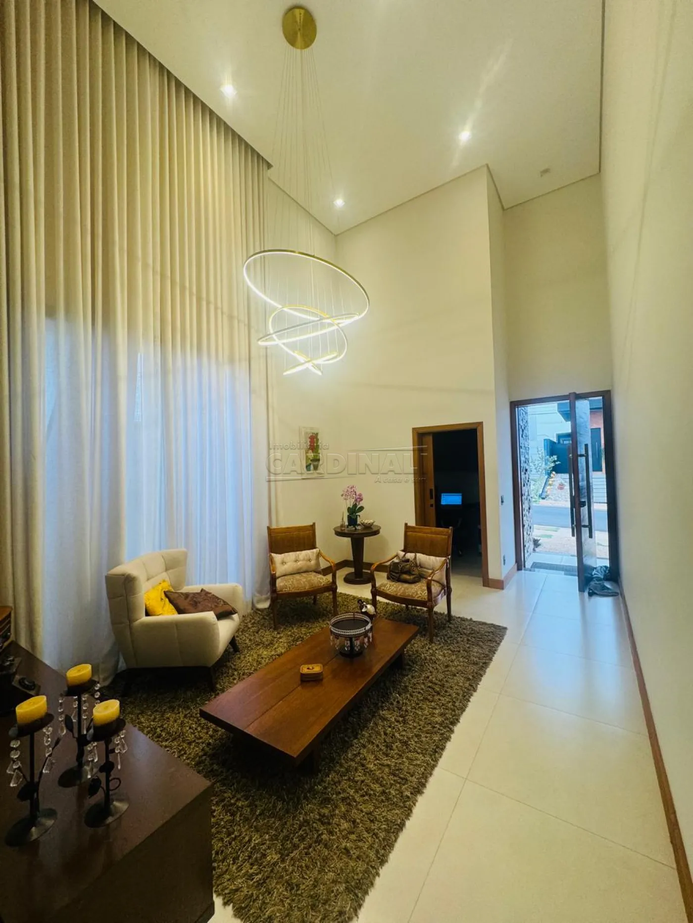 Casa / Condom&iacute;nio em S&atilde;o Carlos 