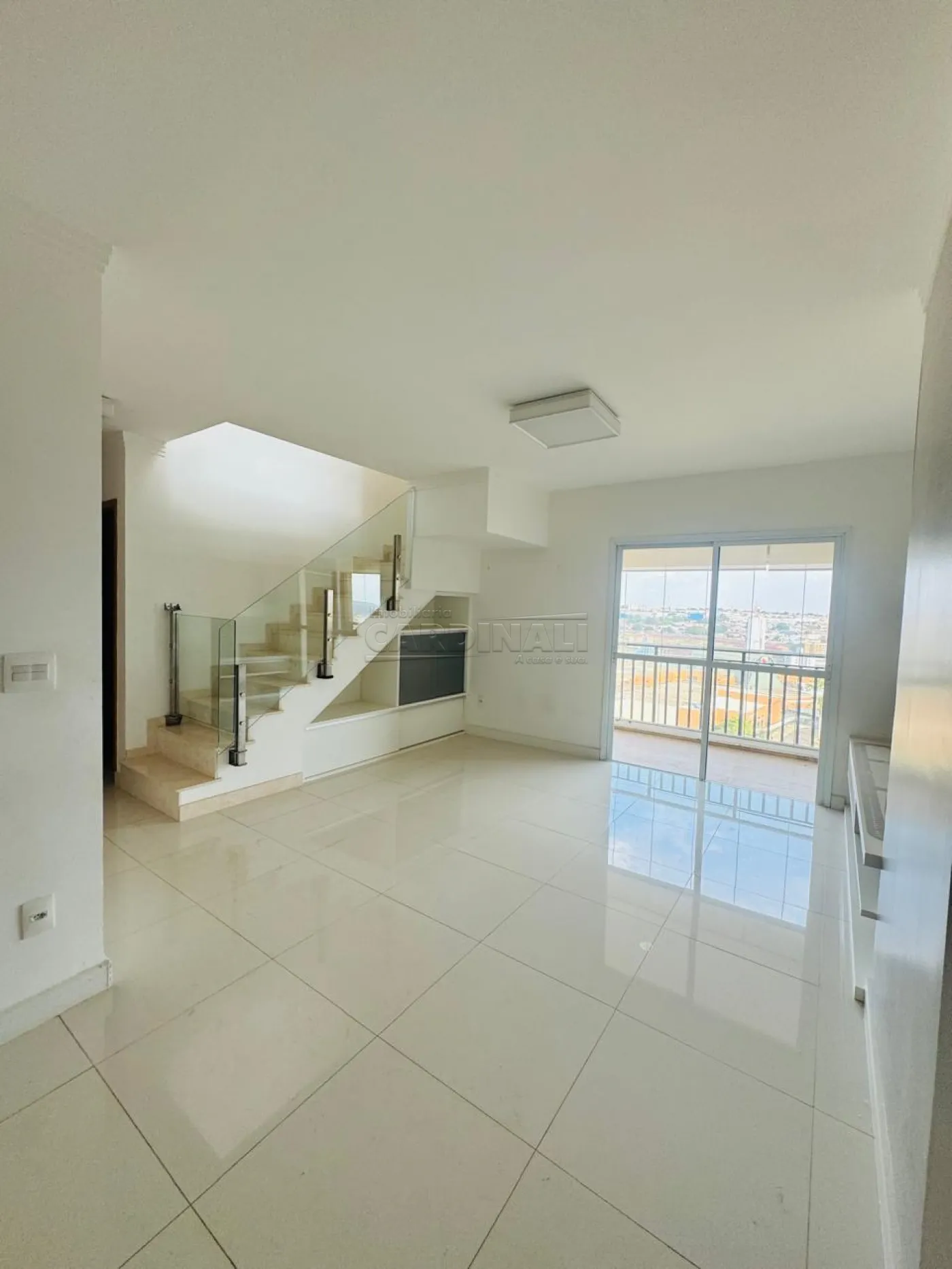 Apartamento / Duplex Cobertura em São Carlos 