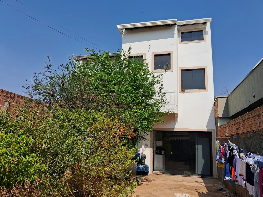 Comprar Casa / Padr&atilde;o em Araraquara R$ 180.000,00 - Foto 1