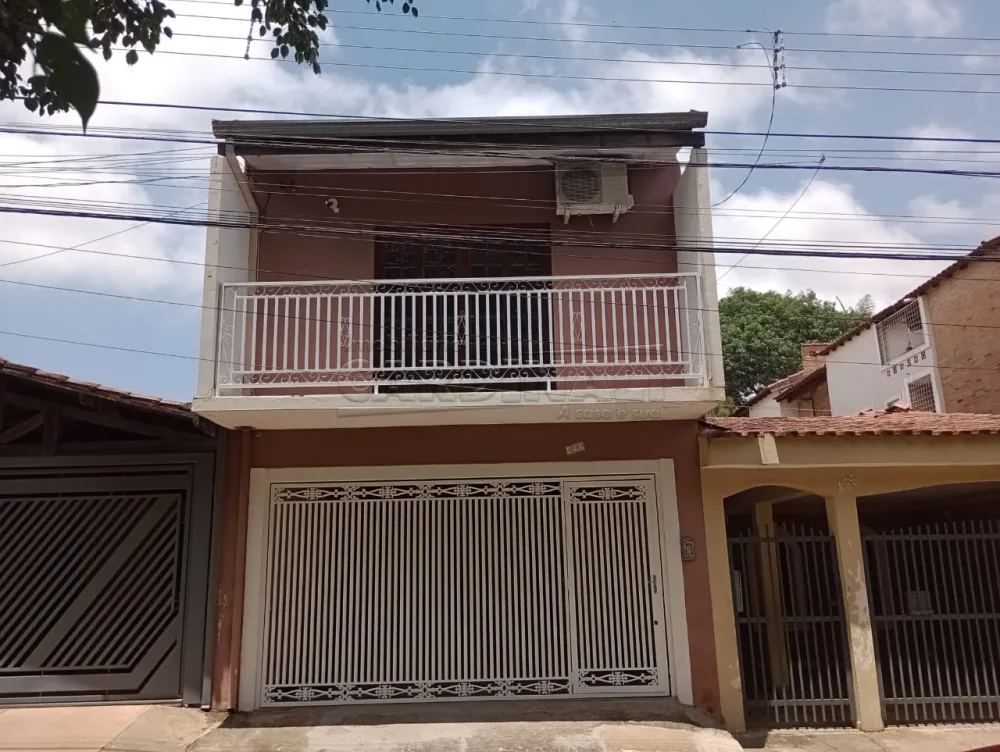 Casa / Padr&atilde;o em S&atilde;o Carlos 