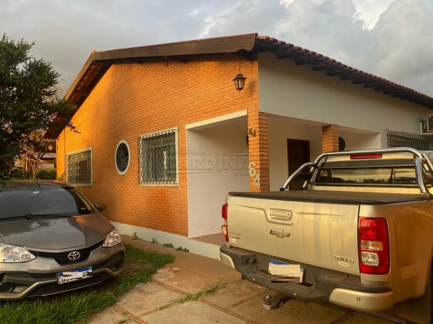 Casa / Padr&atilde;o em Araraquara Alugar por R$4.000,00
