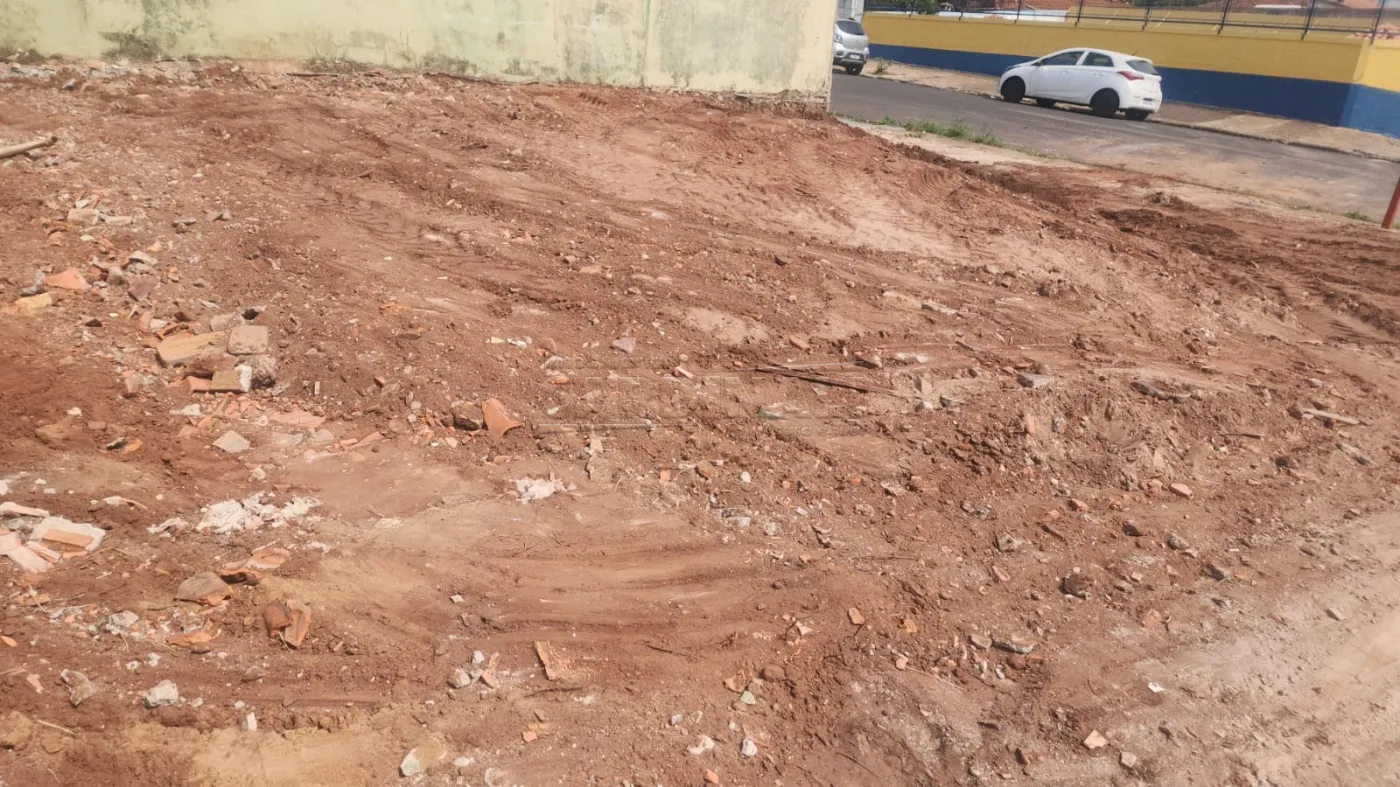 Terreno / Padr&atilde;o em S&atilde;o Carlos 