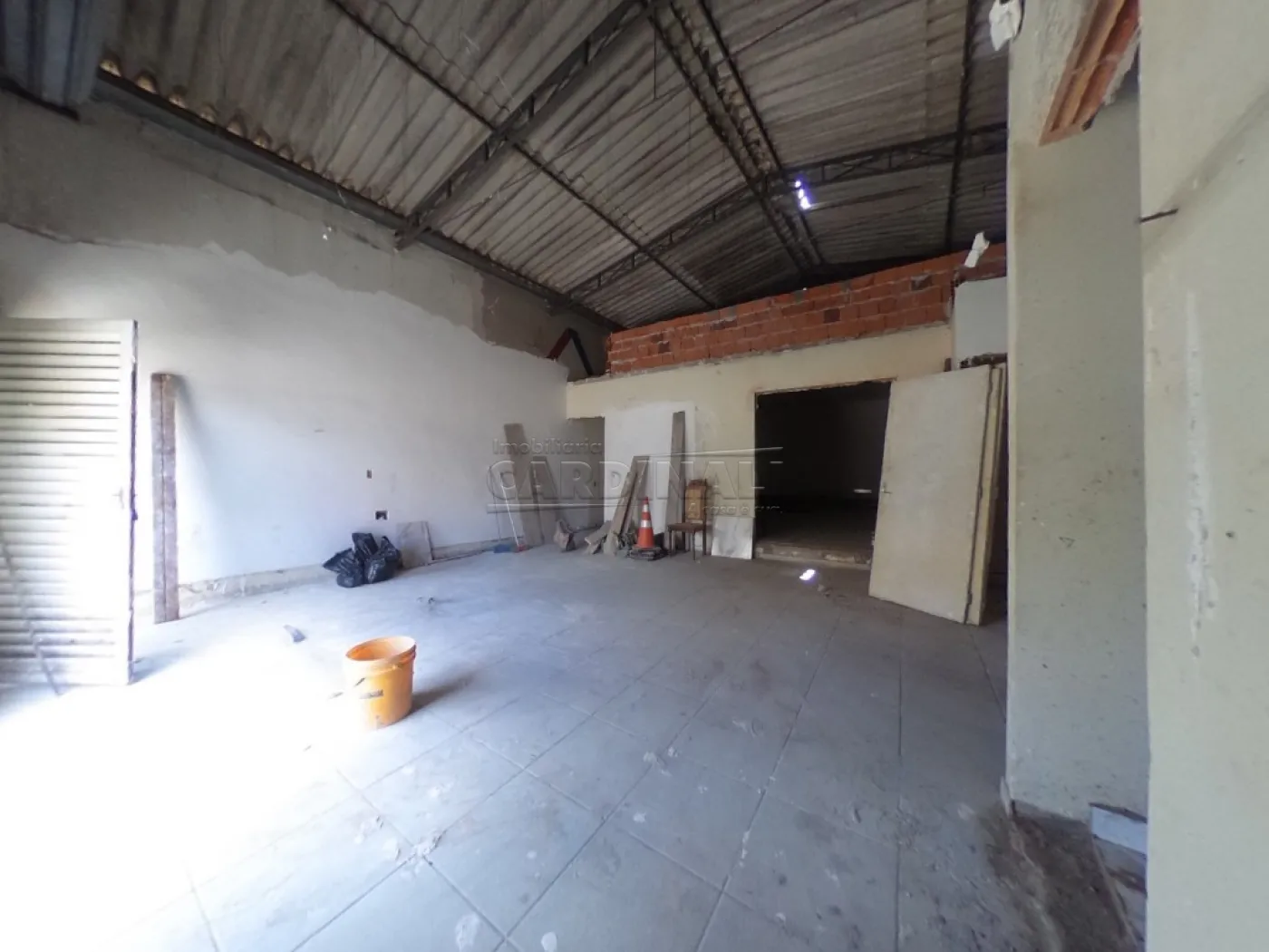 Alugar Comercial / Sal&atilde;o em S&atilde;o Carlos R$ 3.334,00 - Foto 4