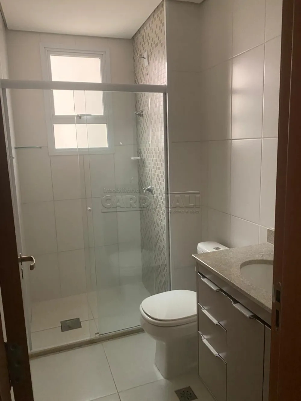 Alugar Apartamento / Padr&atilde;o em S&atilde;o Carlos R$ 3.889,00 - Foto 15