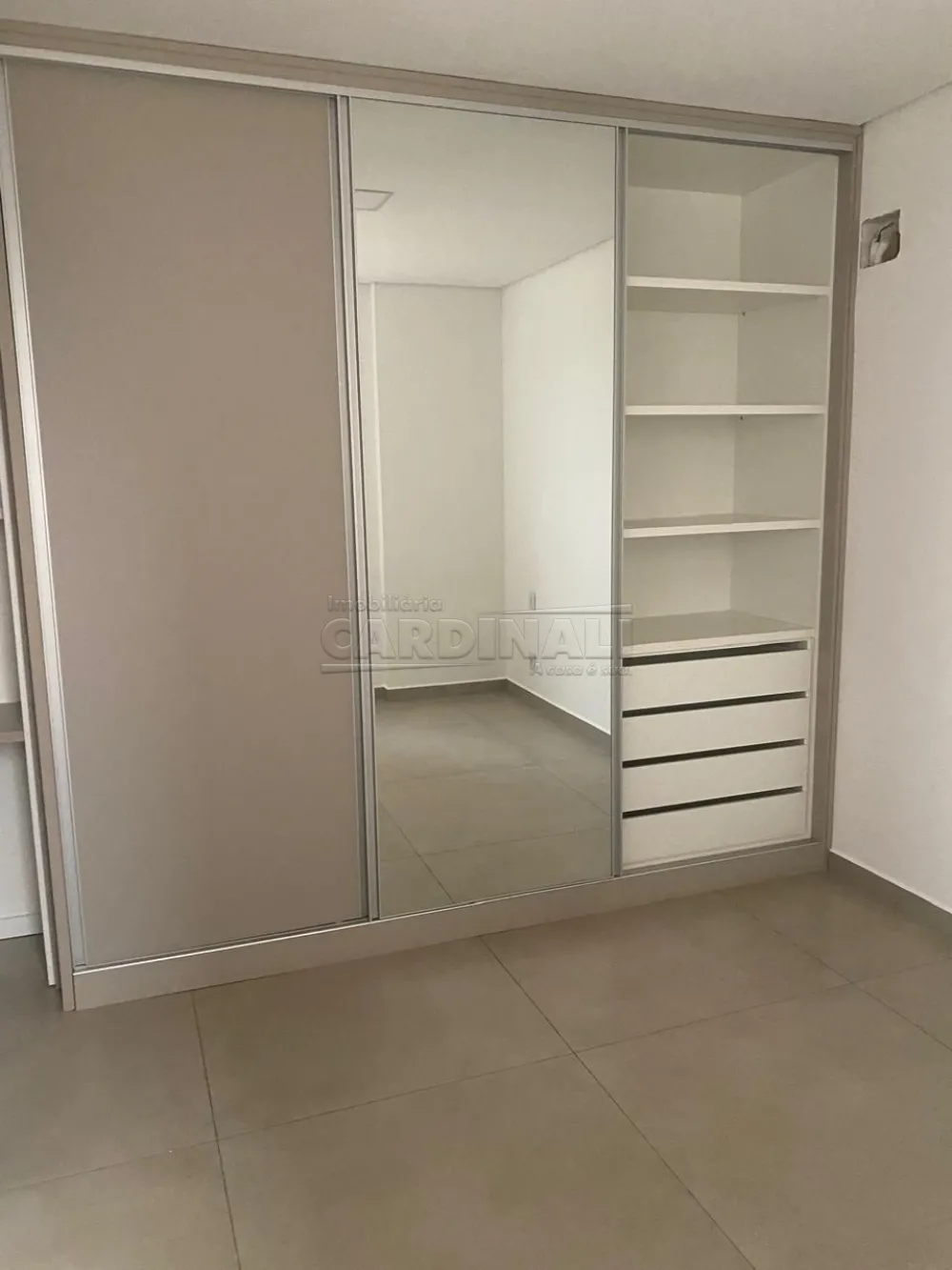 Alugar Apartamento / Padr&atilde;o em S&atilde;o Carlos R$ 3.889,00 - Foto 16