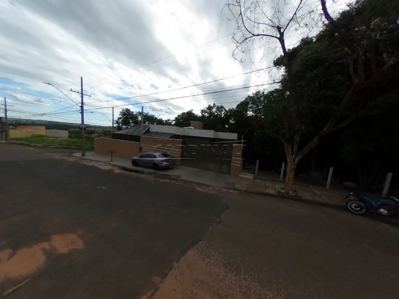 Casa / Padr&atilde;o em S&atilde;o Carlos 