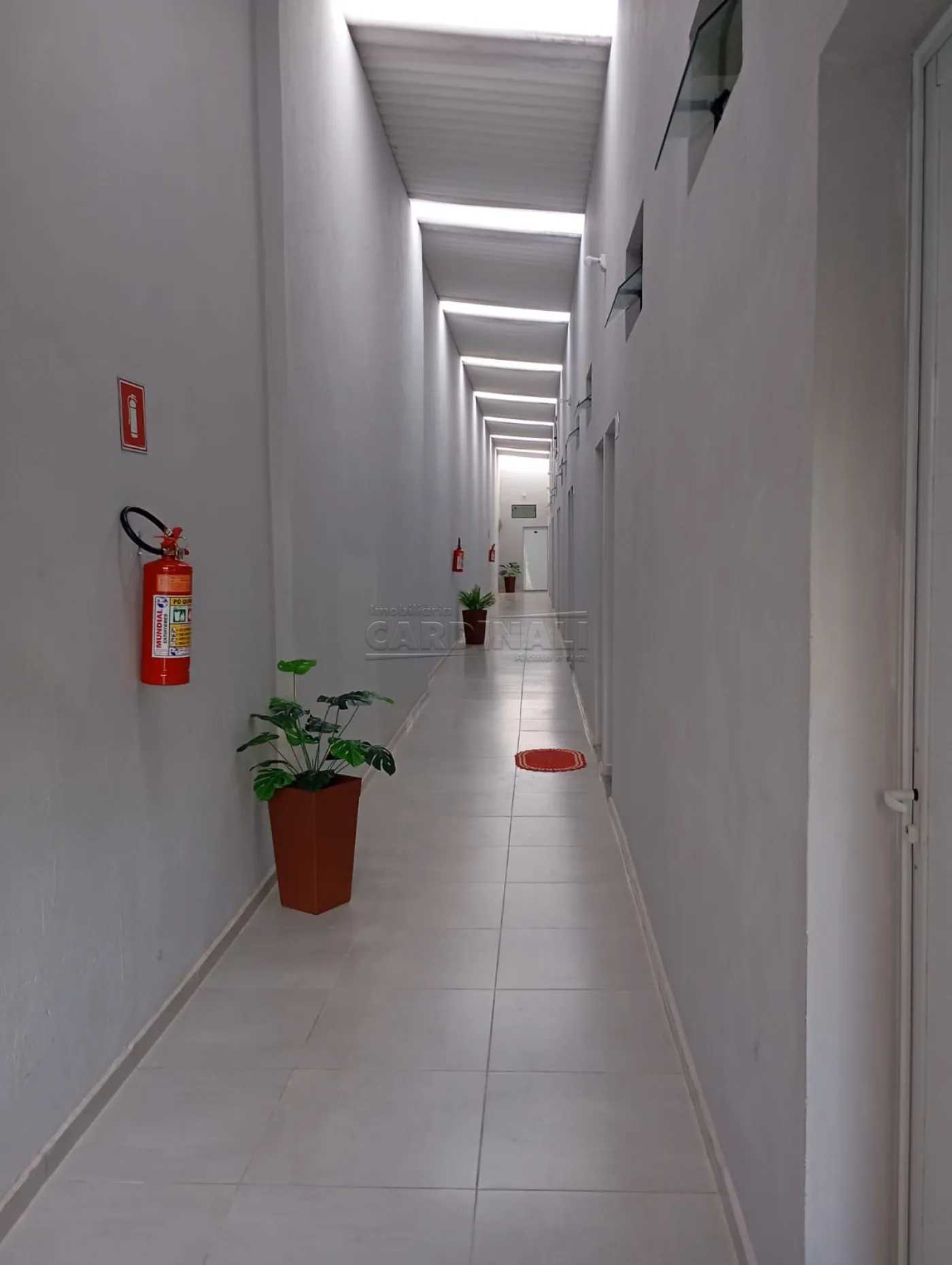 Alugar Apartamento / Studio em S&atilde;o Carlos R$ 1.389,00 - Foto 3
