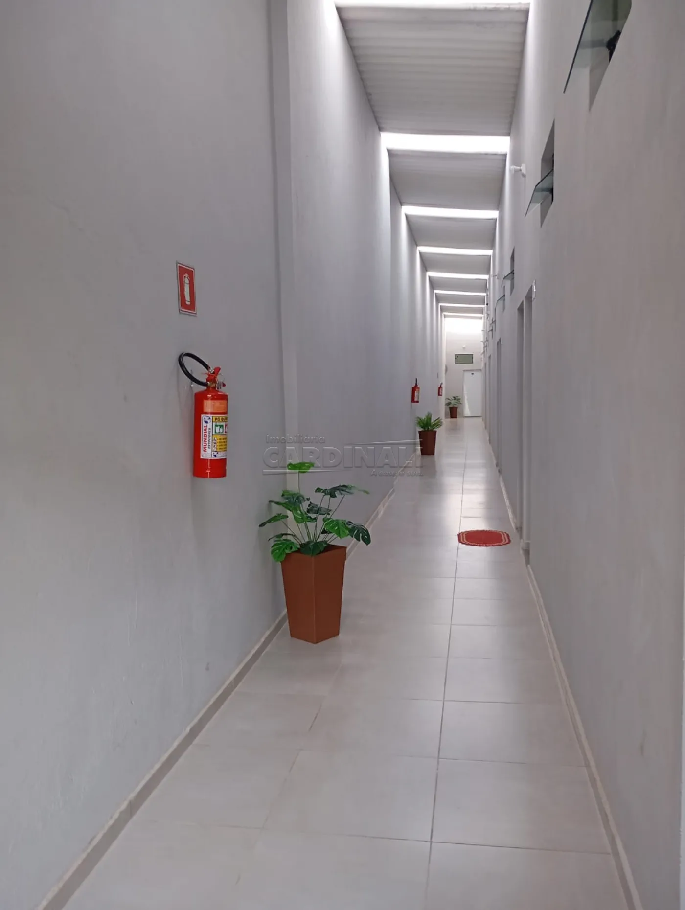Alugar Apartamento / Studio em S&atilde;o Carlos R$ 1.389,00 - Foto 2