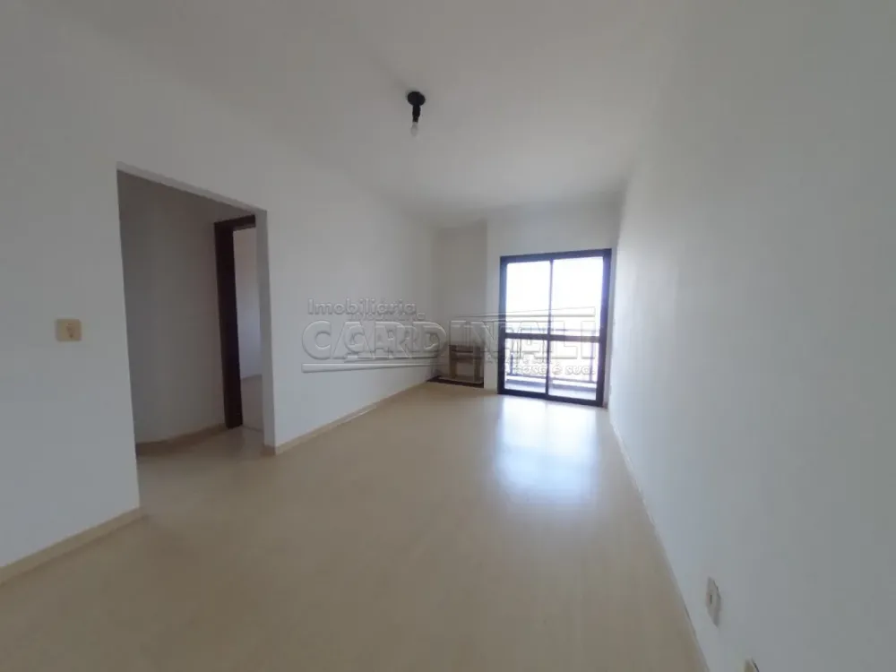 Comprar Apartamento / Padr&atilde;o em S&atilde;o Carlos R$ 282.000,00 - Foto 2
