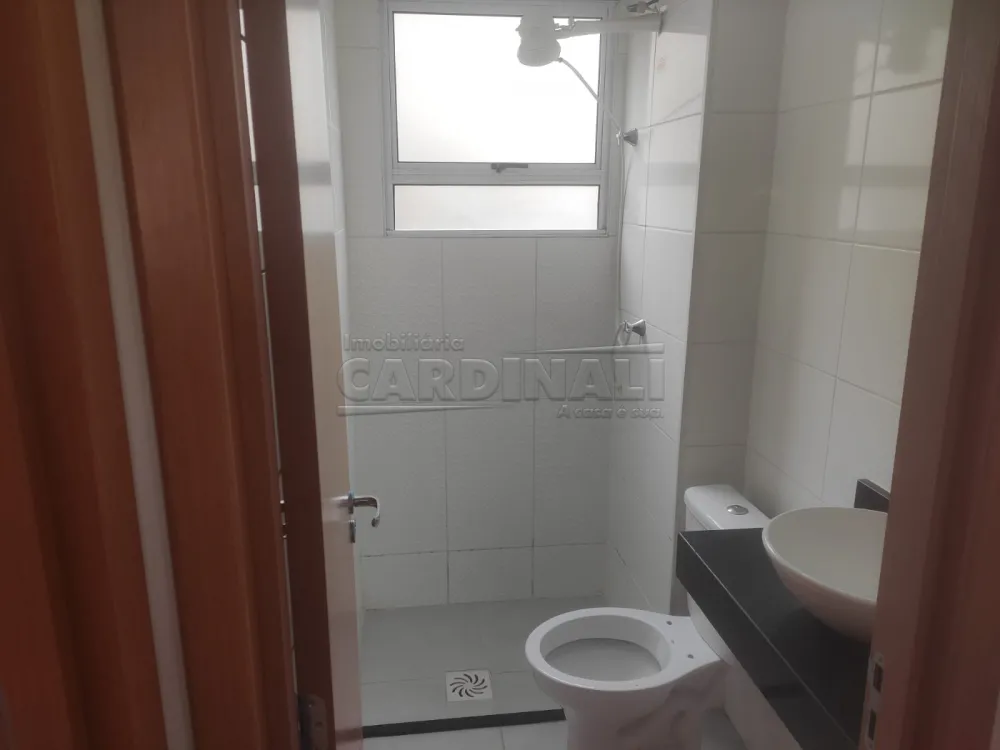 Alugar Apartamento / Padr&atilde;o em S&atilde;o Carlos R$ 845,00 - Foto 7