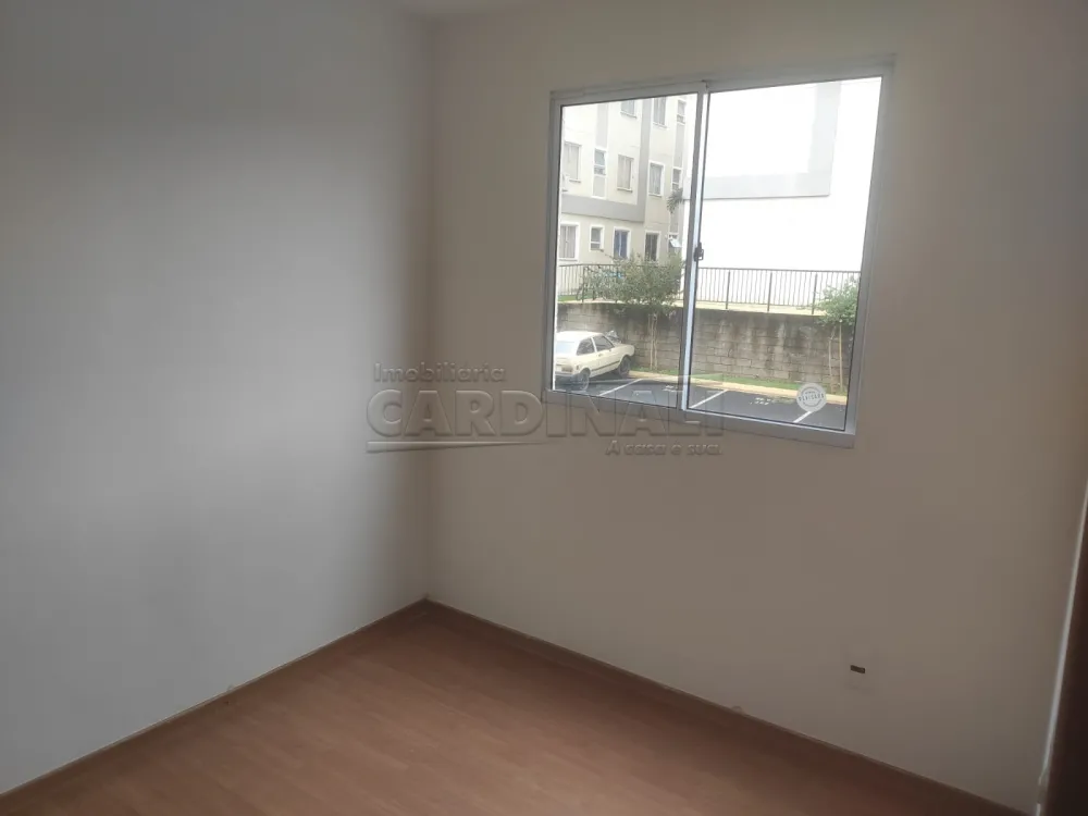 Alugar Apartamento / Padr&atilde;o em S&atilde;o Carlos R$ 845,00 - Foto 8