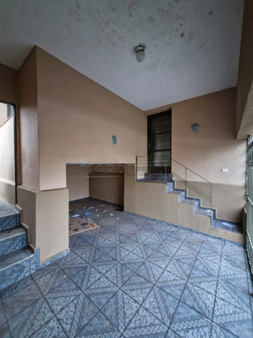 Alugar Casa / Padr&atilde;o em S&atilde;o Carlos R$ 2.000,00 - Foto 2