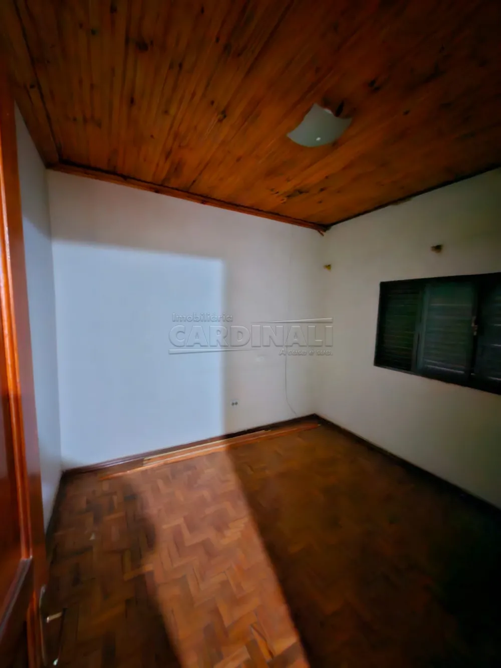 Alugar Casa / Padr&atilde;o em S&atilde;o Carlos R$ 2.000,00 - Foto 3