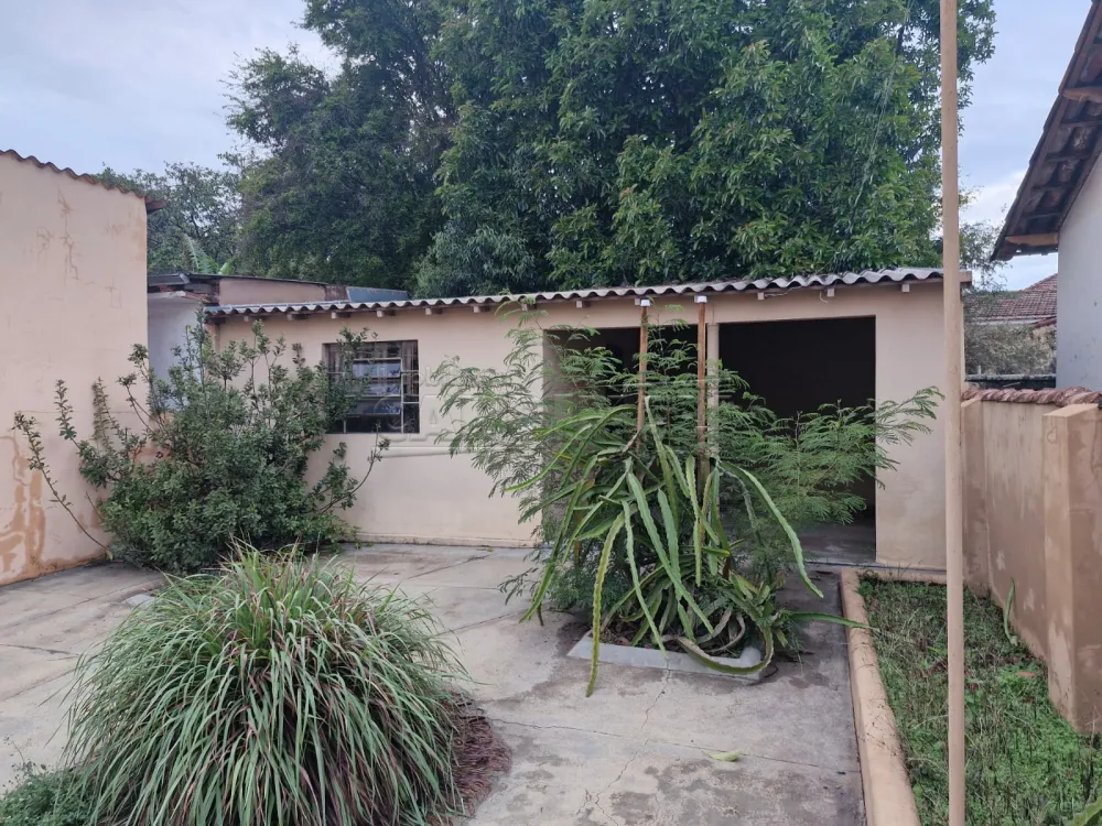 Alugar Casa / Padr&atilde;o em S&atilde;o Carlos R$ 2.000,00 - Foto 13