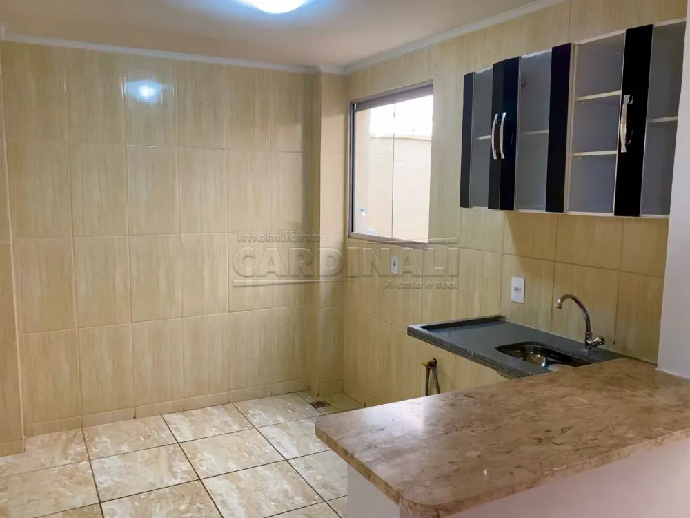 Alugar Apartamento / Padr&atilde;o em S&atilde;o Carlos R$ 1.500,00 - Foto 4