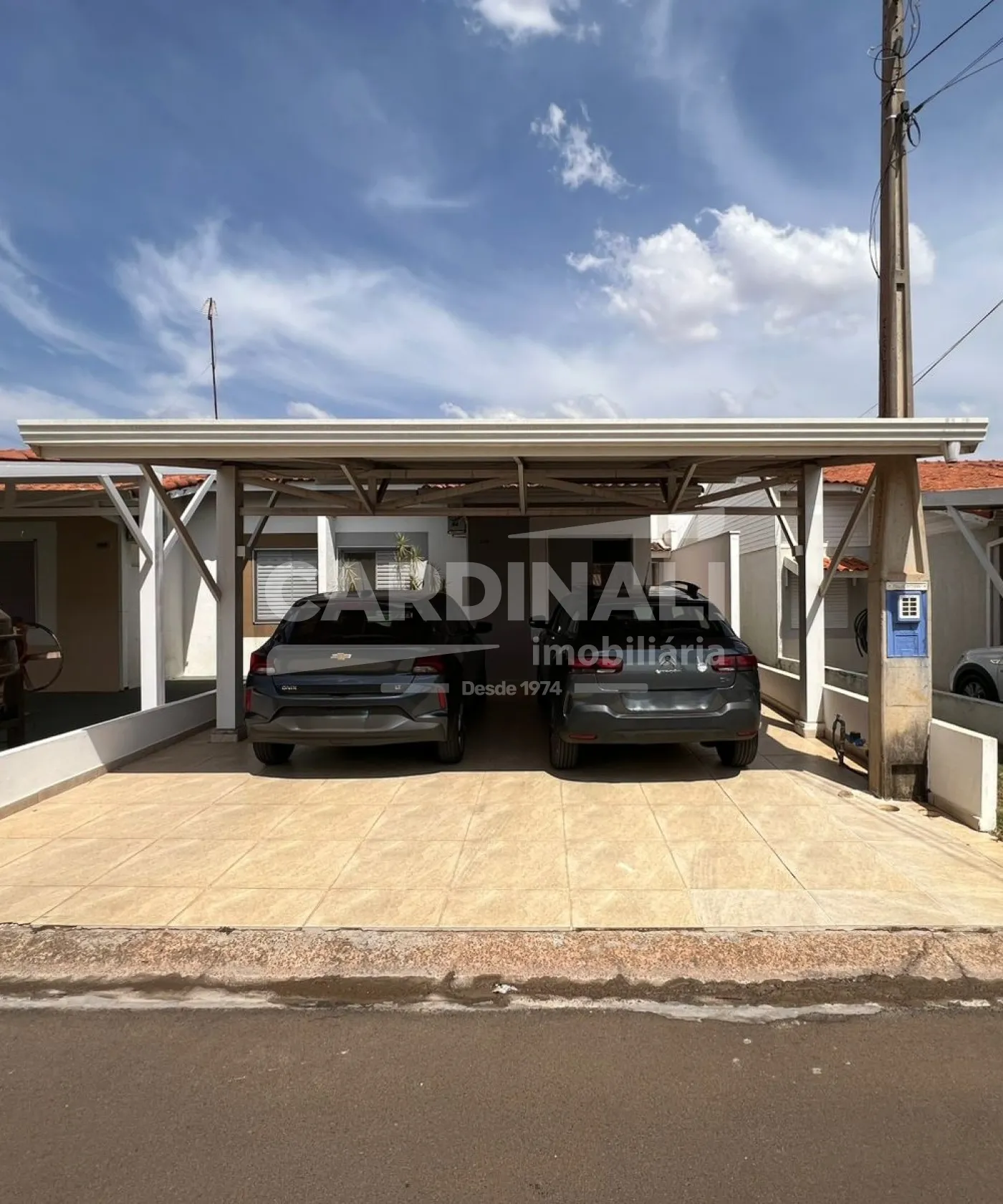 Casa / Condom&iacute;nio em S&atilde;o Carlos 