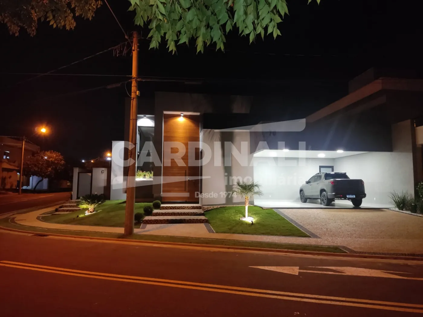 Casa / Condom&iacute;nio em S&atilde;o Carlos 