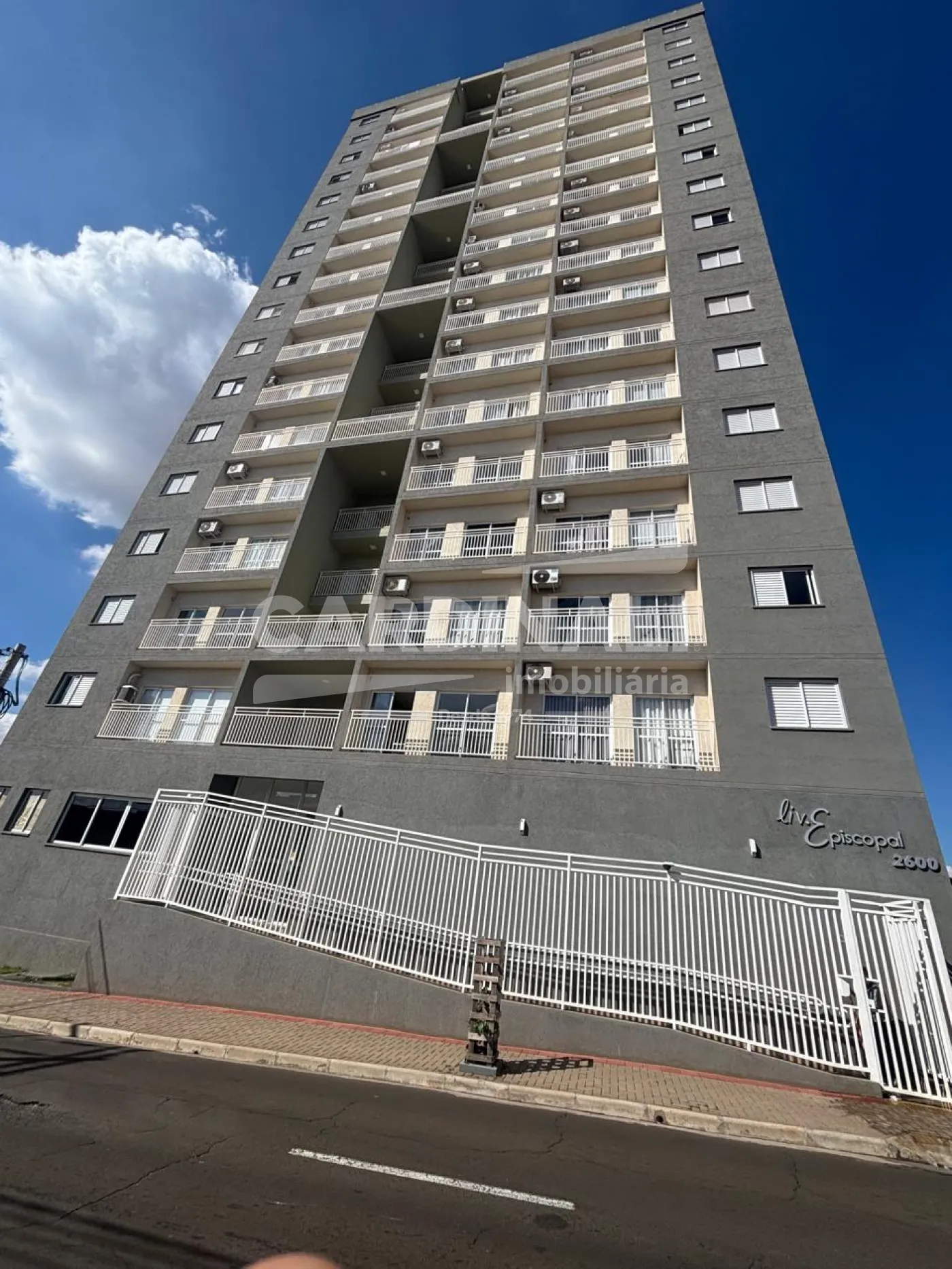 Apartamento / Padr&atilde;o em S&atilde;o Carlos 