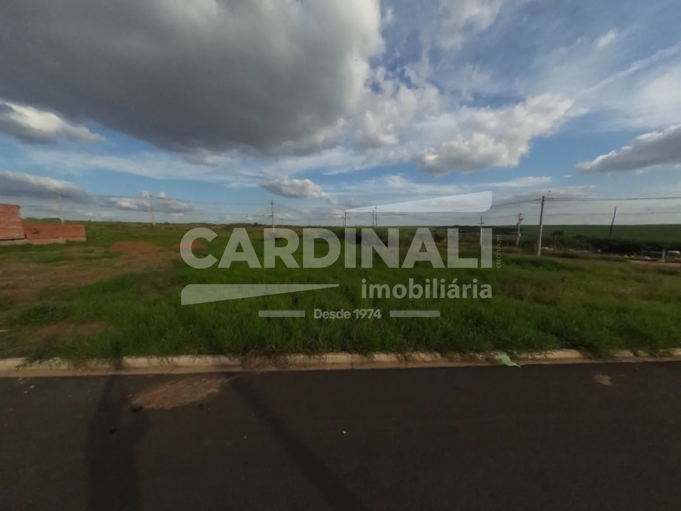 Terreno / Padr&atilde;o em S&atilde;o Carlos 