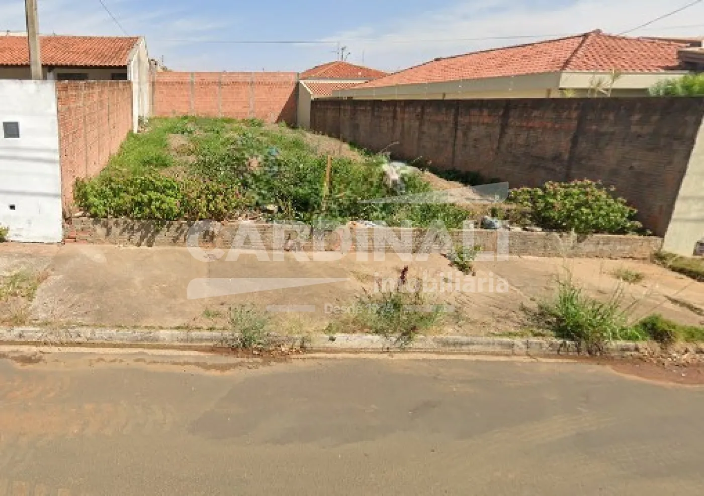 Terreno / Padr&atilde;o em S&atilde;o Carlos 