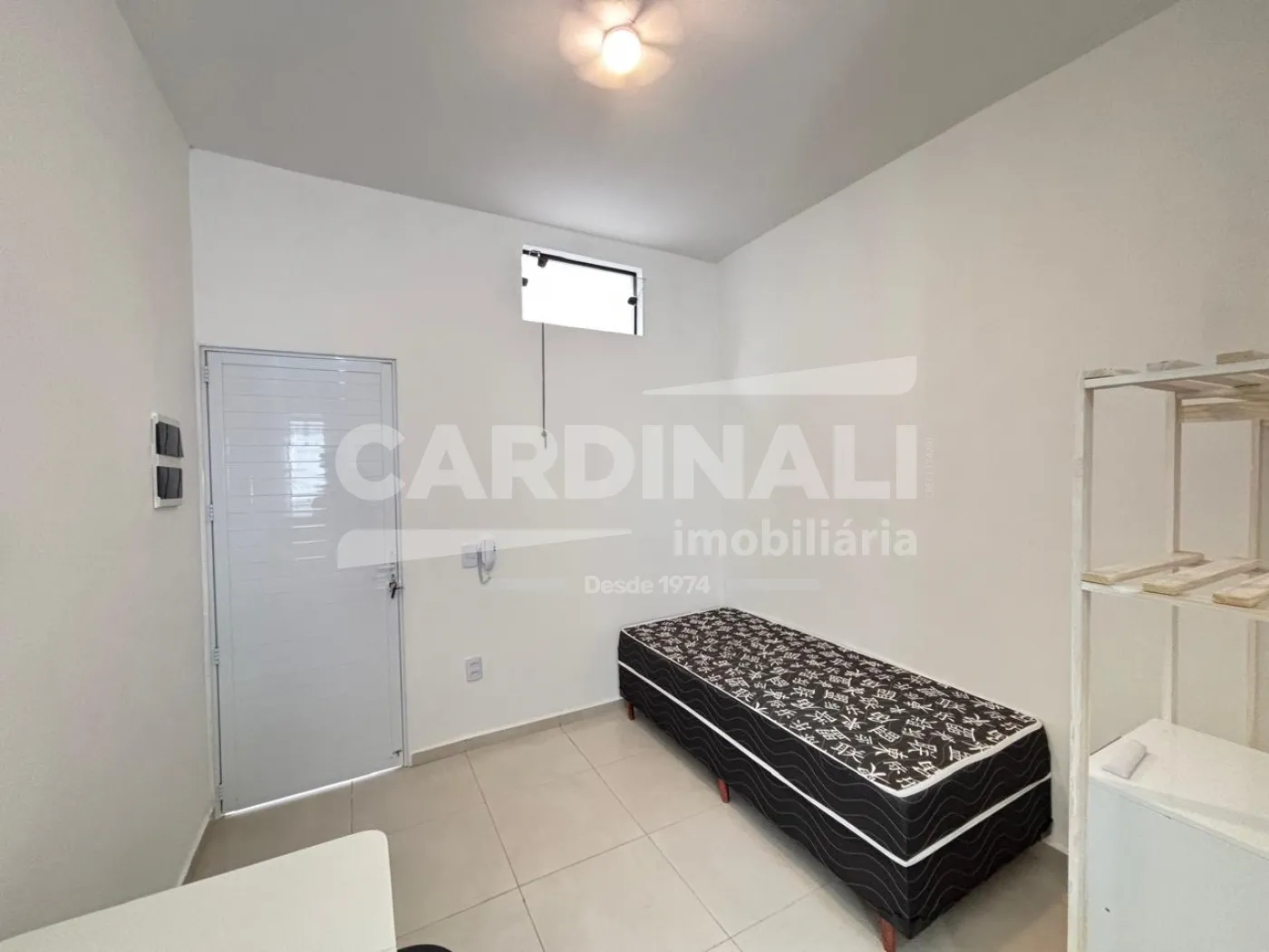 Alugar Apartamento / Studio em S&atilde;o Carlos R$ 1.333,33 - Foto 3