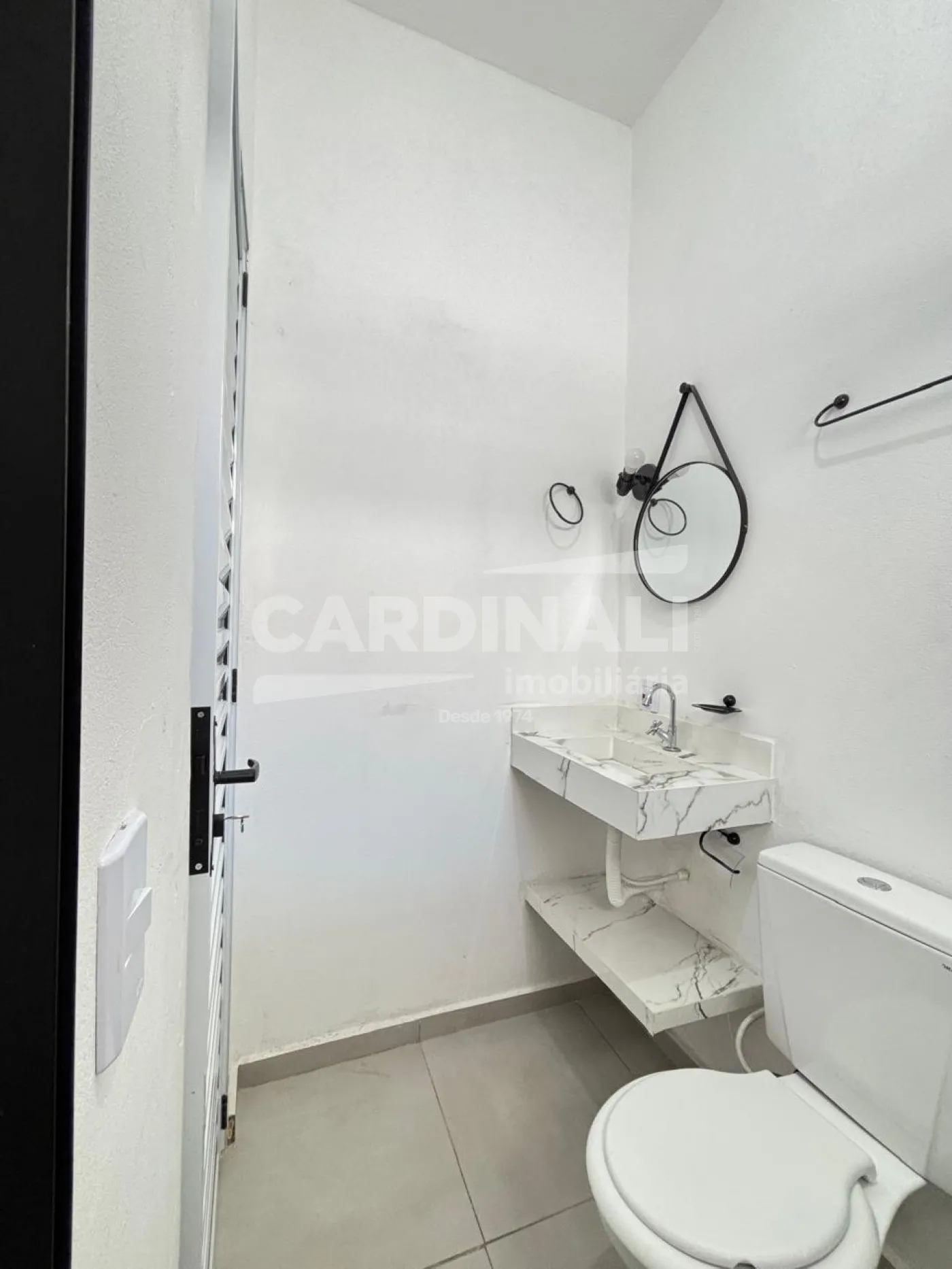 Alugar Apartamento / Studio em S&atilde;o Carlos R$ 1.333,33 - Foto 5