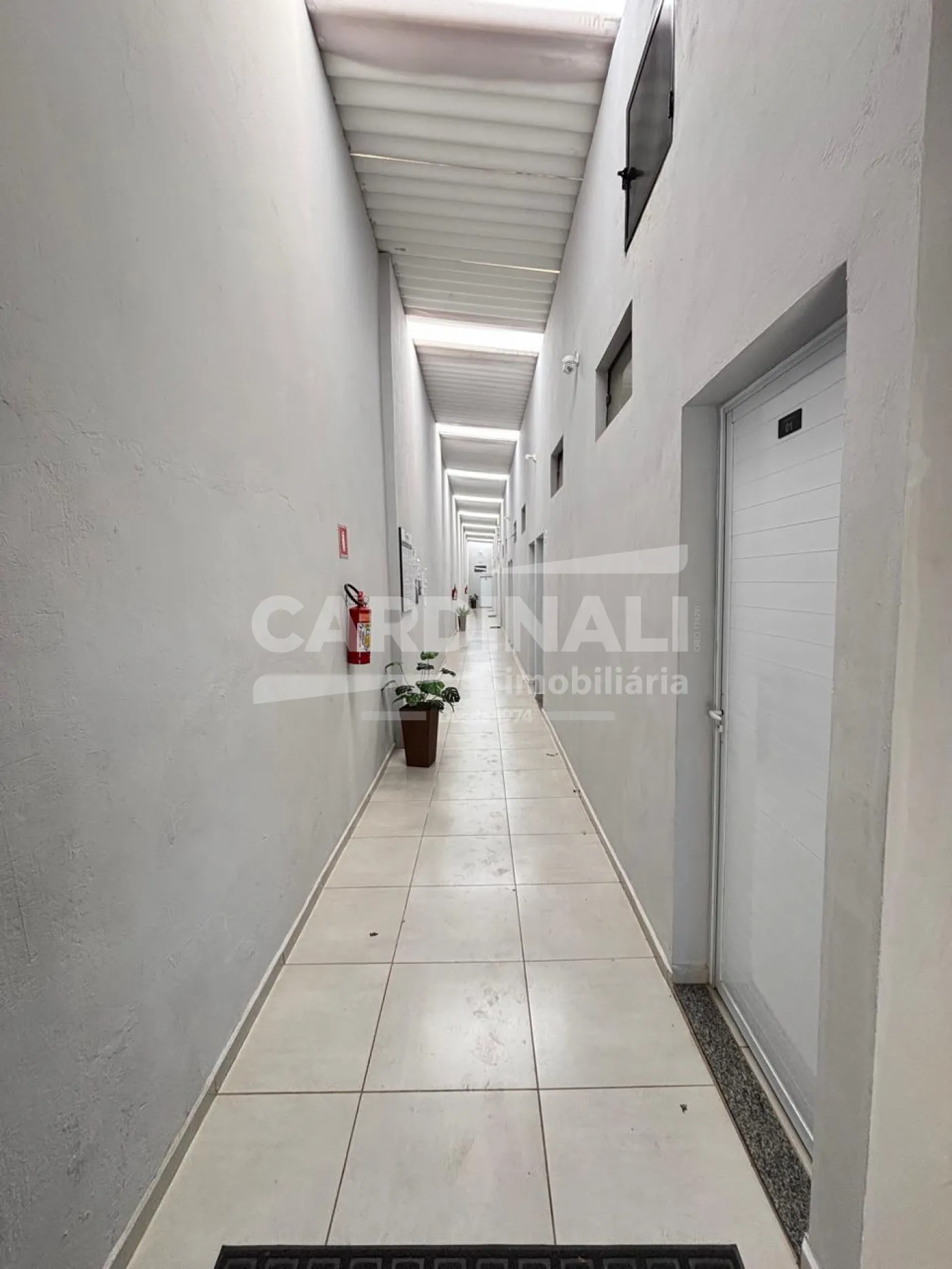 Alugar Apartamento / Studio em S&atilde;o Carlos R$ 1.333,33 - Foto 2