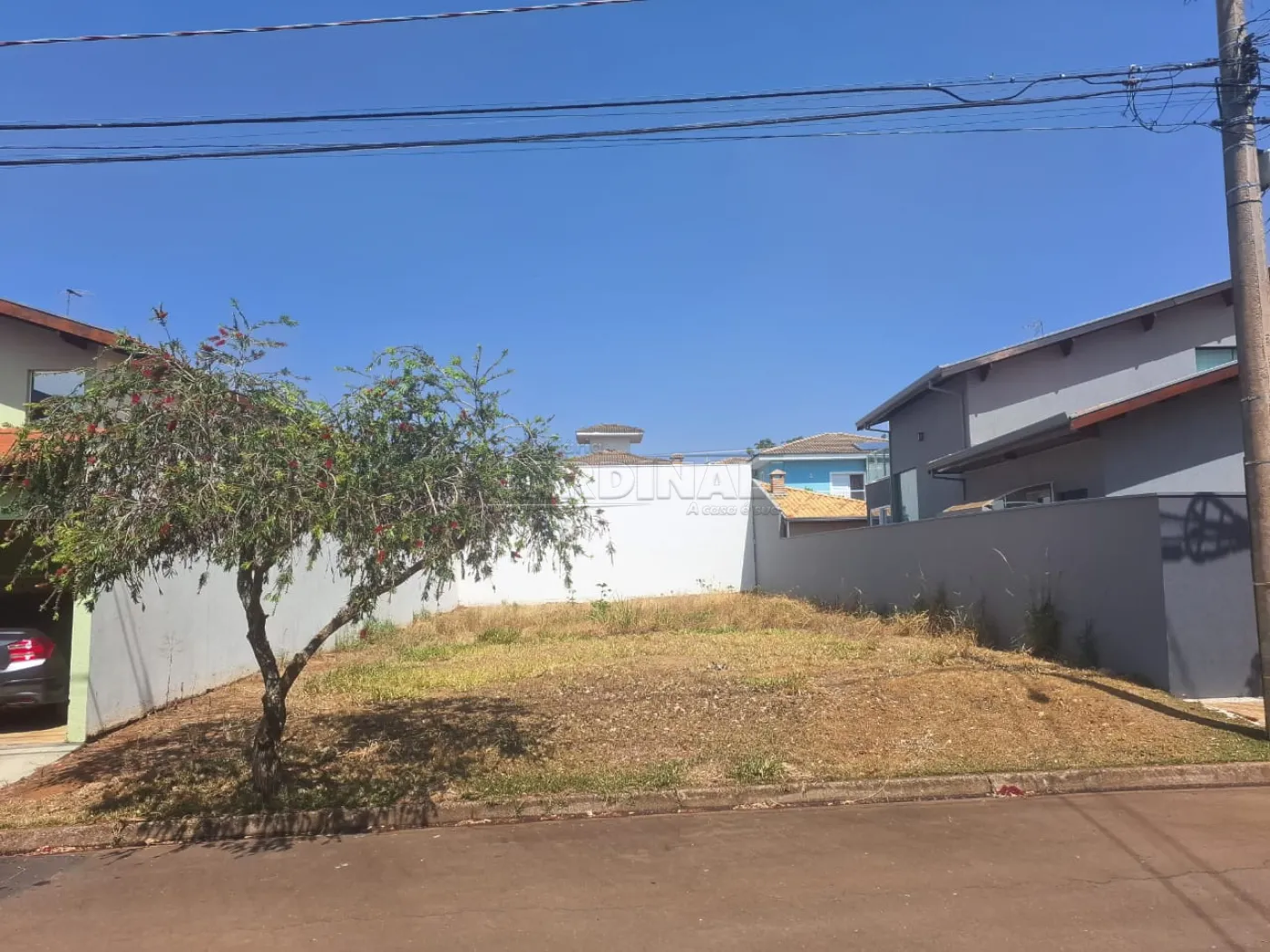 Terreno / Condomínio em São Carlos 