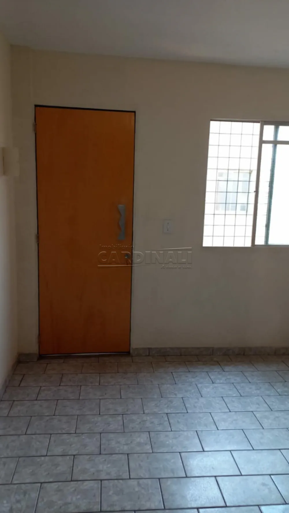 Comprar Apartamento / Padr&atilde;o em Araraquara R$ 80.000,00 - Foto 1