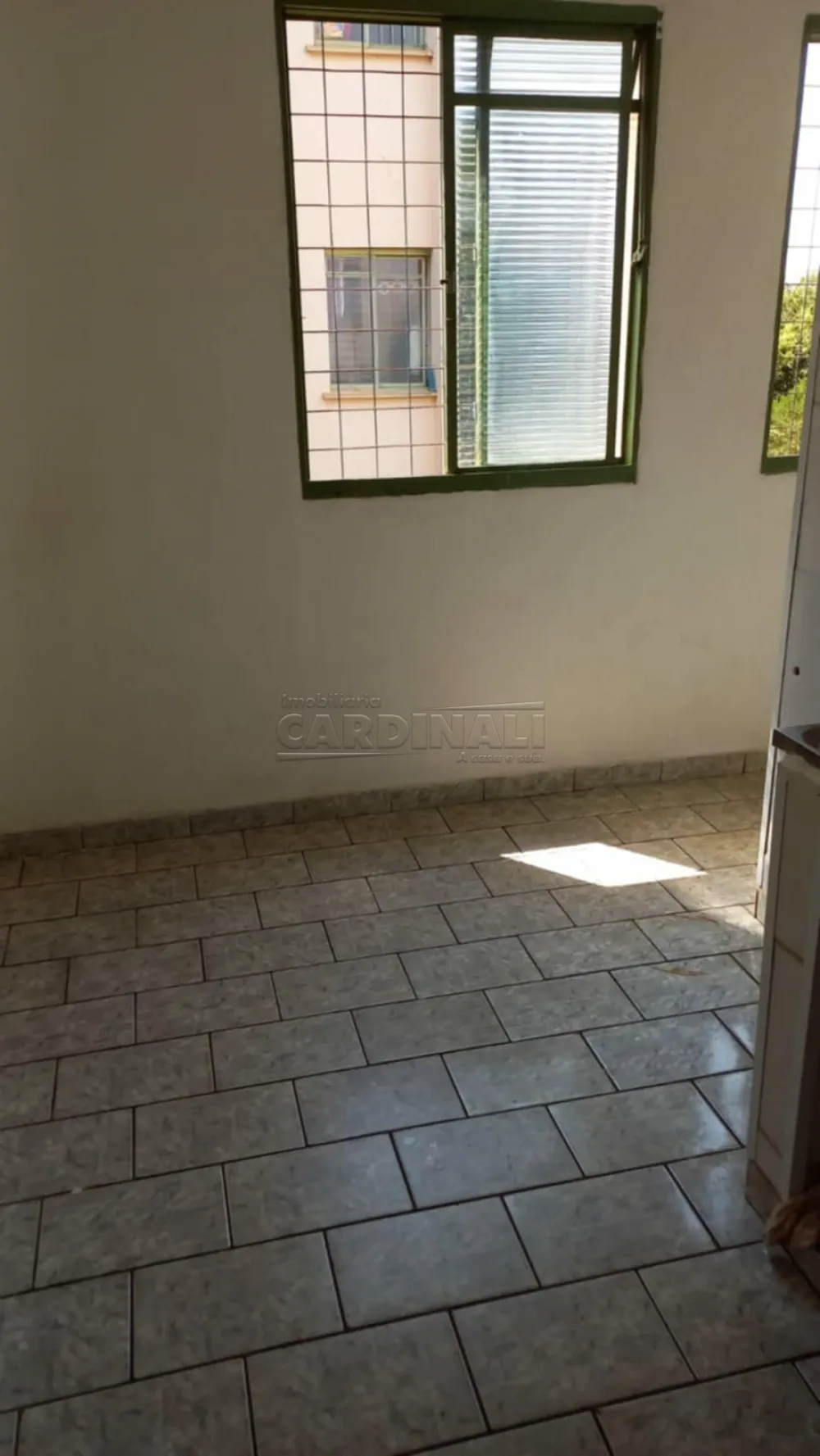 Comprar Apartamento / Padr&atilde;o em Araraquara R$ 80.000,00 - Foto 5
