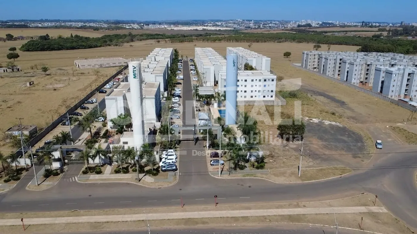 Apartamento / Padr&atilde;o em S&atilde;o Carlos 