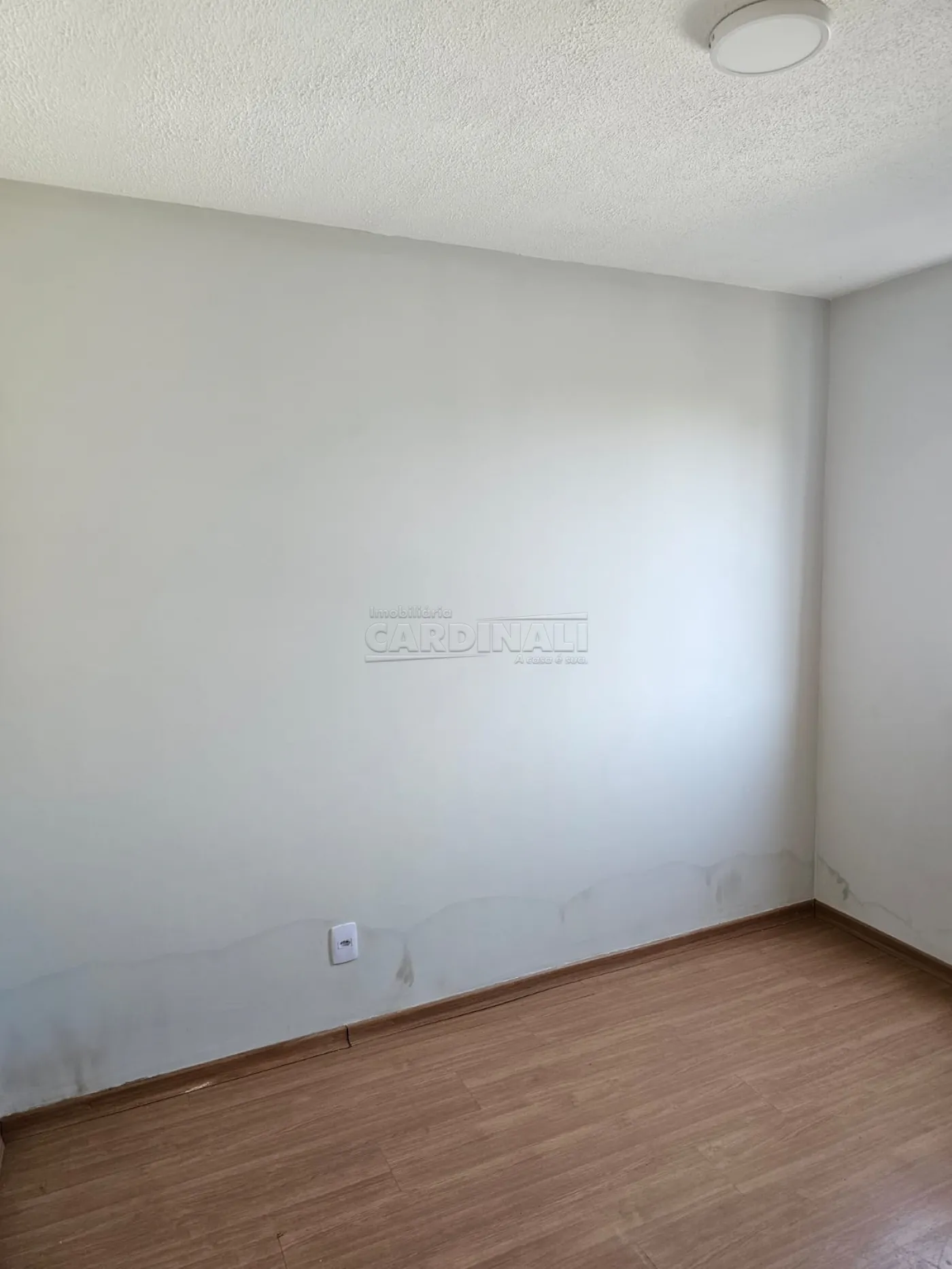 Alugar Apartamento / Padr&atilde;o em S&atilde;o Carlos R$ 1.223,00 - Foto 10