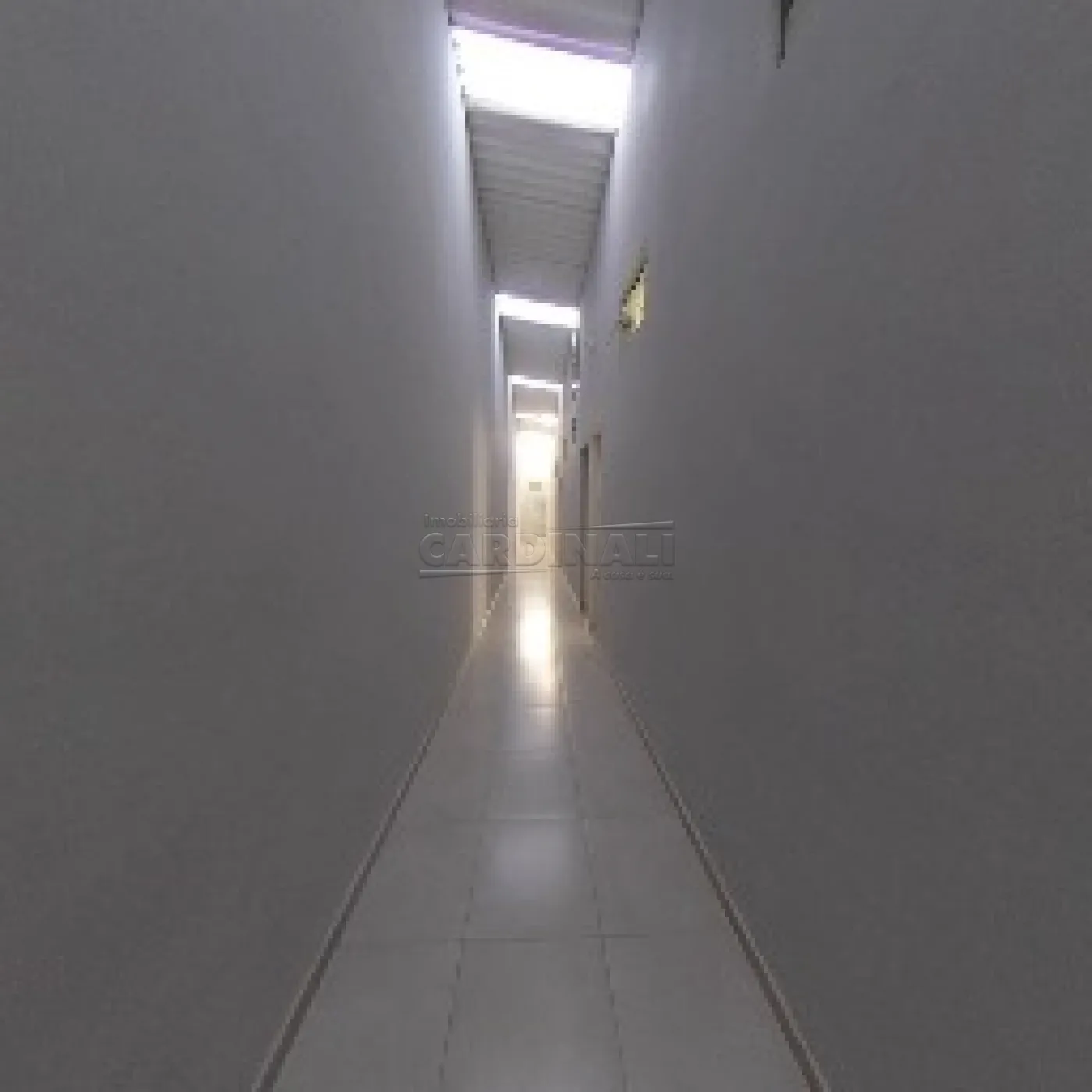 Alugar Apartamento / Studio em S&atilde;o Carlos R$ 1.667,00 - Foto 2