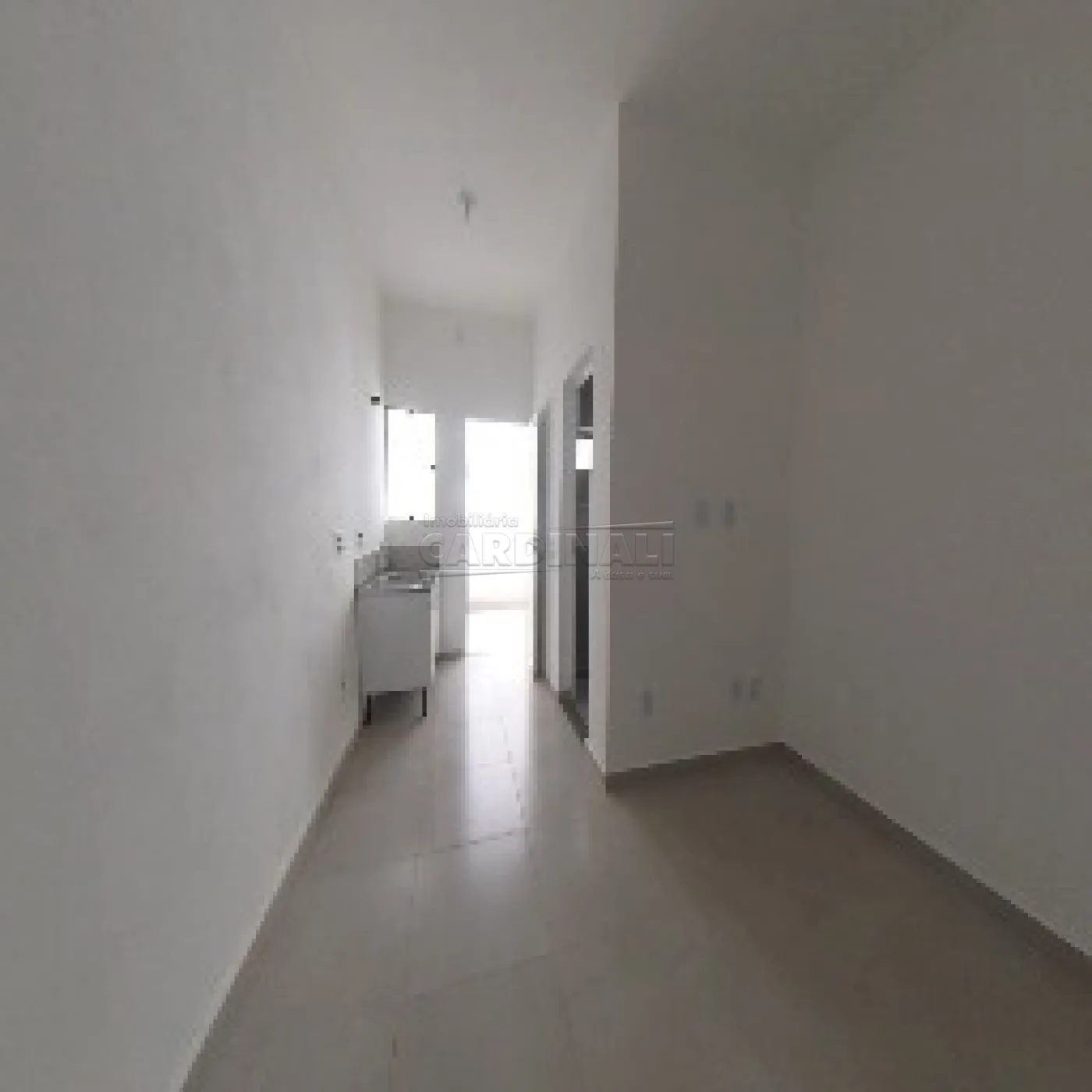 Alugar Apartamento / Studio em S&atilde;o Carlos R$ 1.667,00 - Foto 3