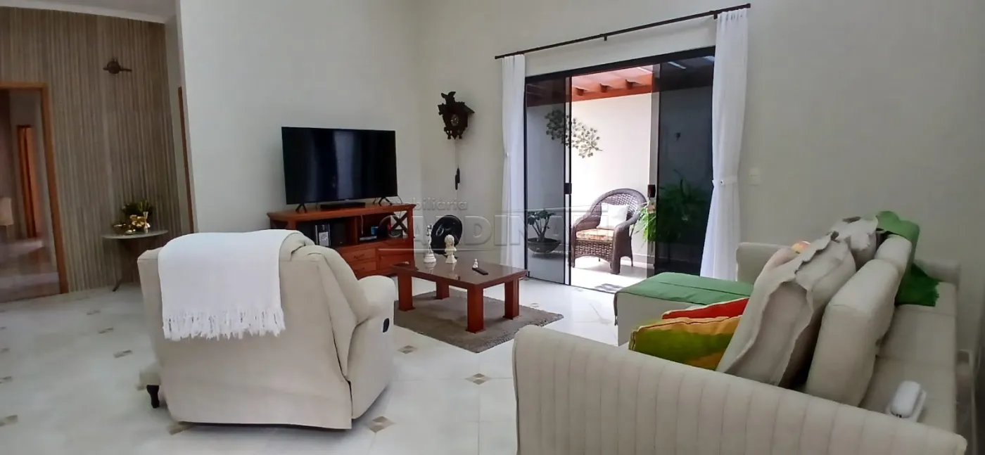 Casa / Condomínio em São Carlos 