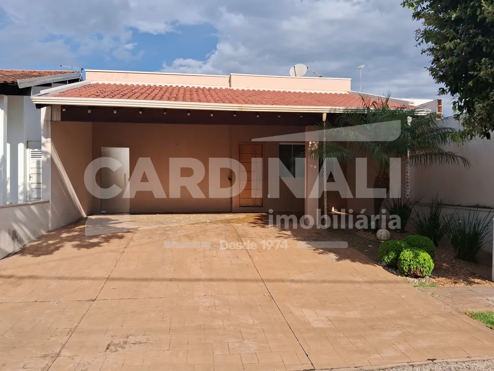 Alugar Casa / Condom&iacute;nio em Araraquara R$ 2.300,00 - Foto 1