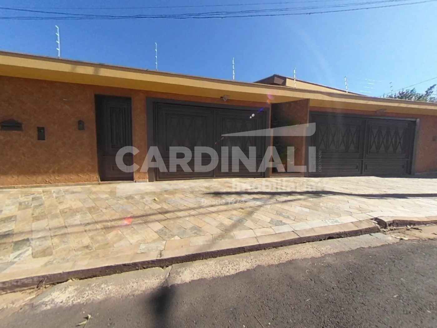 Casa / Padr&atilde;o em S&atilde;o Carlos Alugar por R$10.112,00