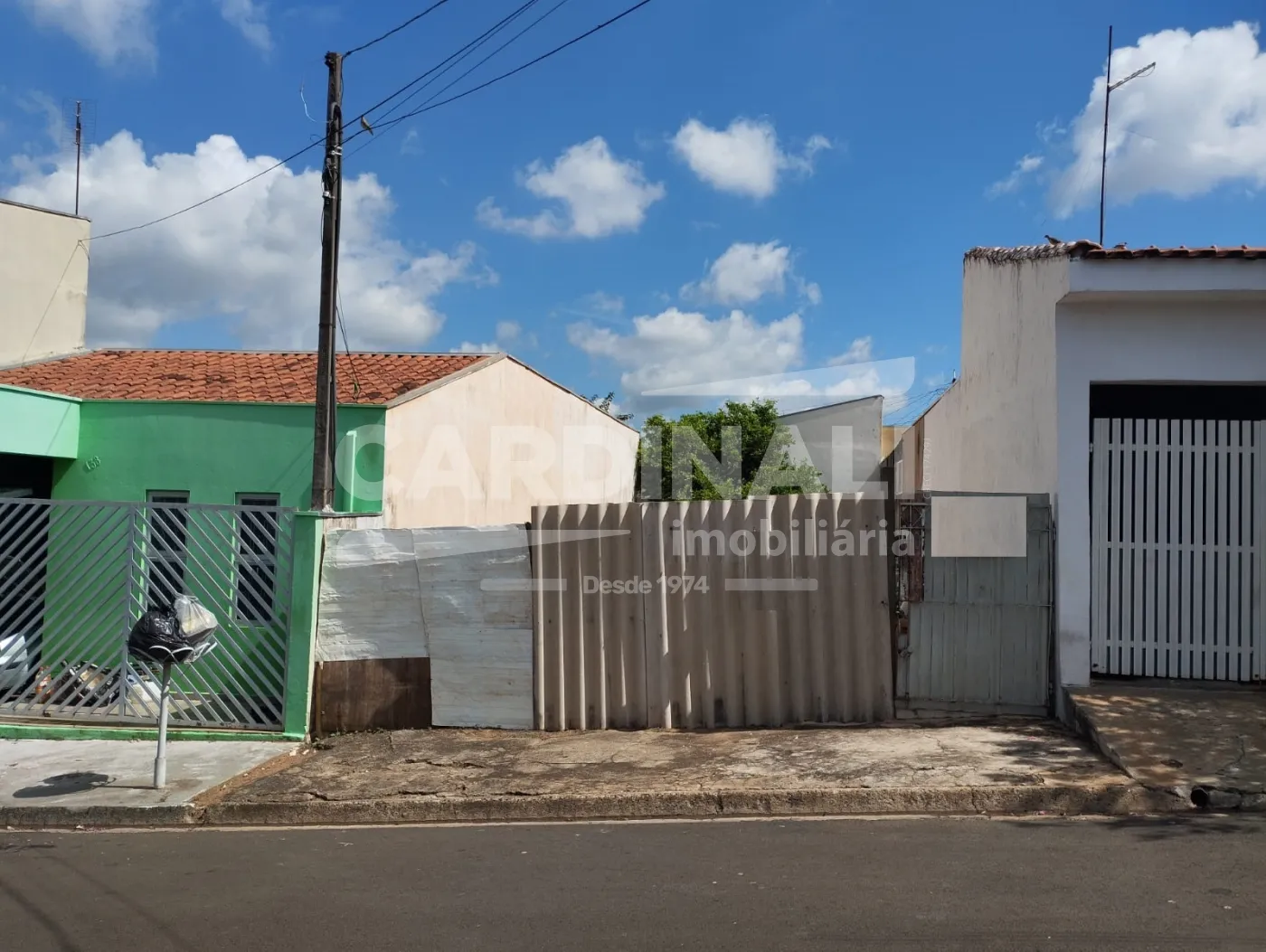 Comprar Terreno / Padr&atilde;o em S&atilde;o Carlos R$ 92.600,00 - Foto 1