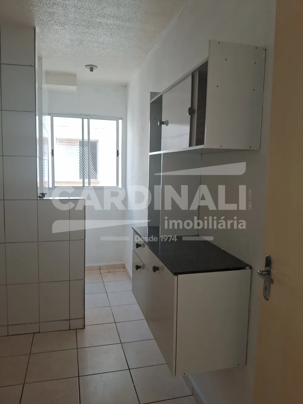 Alugar Apartamento / Padr&atilde;o em Araraquara R$ 700,00 - Foto 5