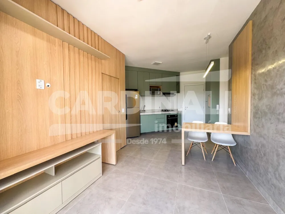 Alugar Apartamento / Padr&atilde;o em S&atilde;o Carlos R$ 2.778,00 - Foto 2