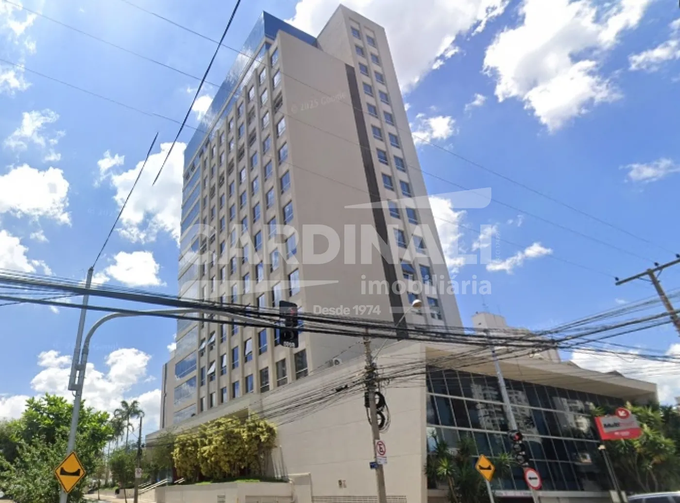 Comercial / Sala / Sal&atilde;o com Condom&iacute;nio em Campinas , Comprar por R$6.000.000,00