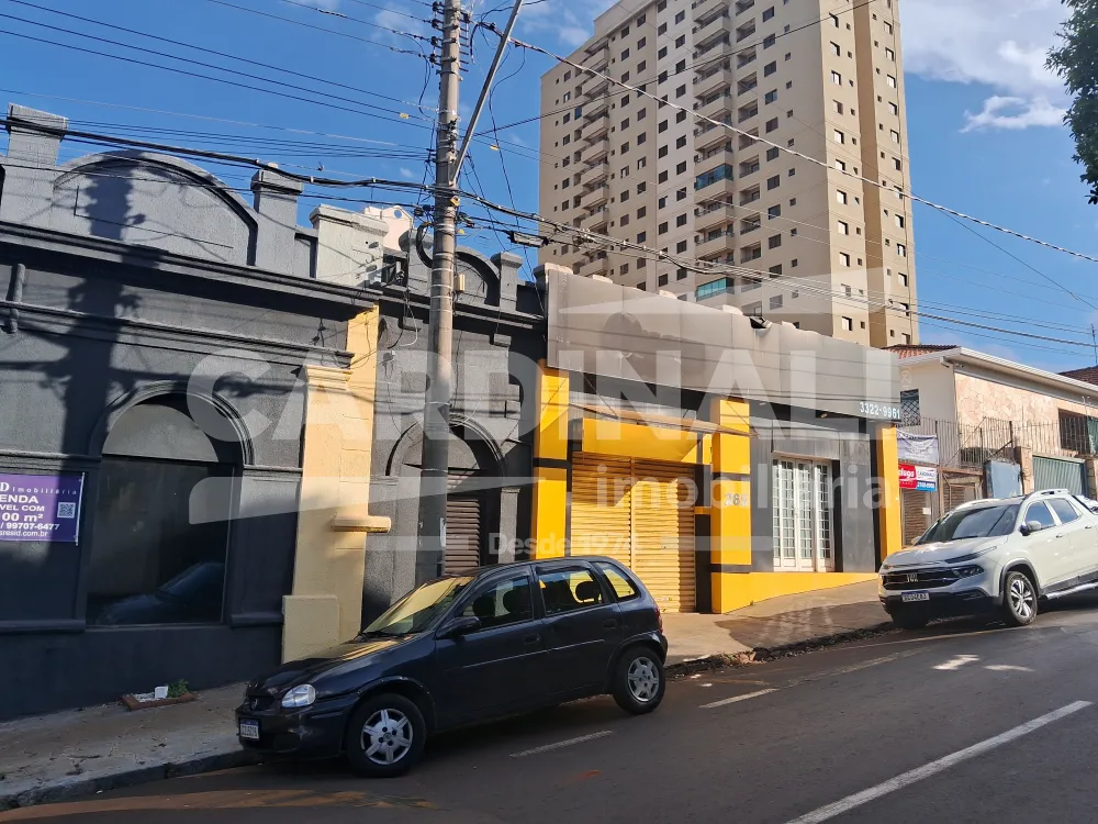 Comercial / Salão em Araraquara Alugar por R$10.000,00