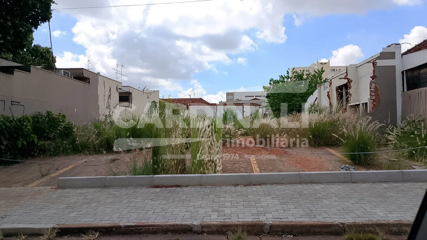 Terreno / Padr&atilde;o em Araraquara , Comprar por R$700.000,00