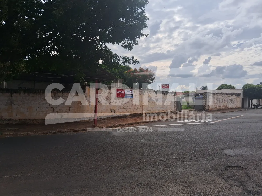 Comercial / Barrac&atilde;o em Araraquara , Comprar por R$1.756.000,00