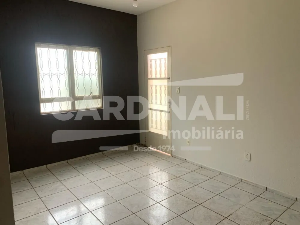 Comprar Casa / Padr&atilde;o em Am&eacute;rico Brasiliense R$ 260.000,00 - Foto 5