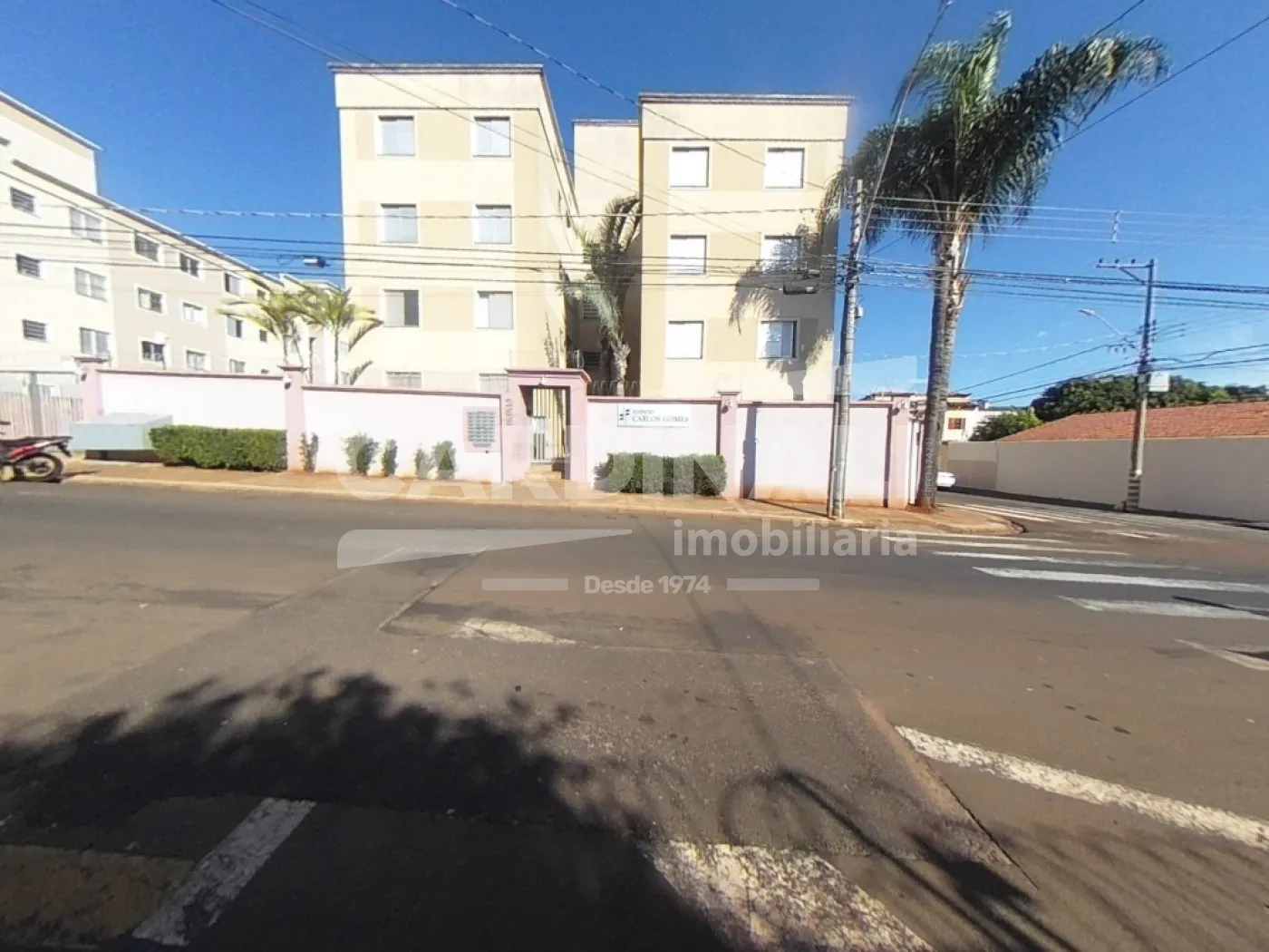 Apartamento / Padr&atilde;o em S&atilde;o Carlos 