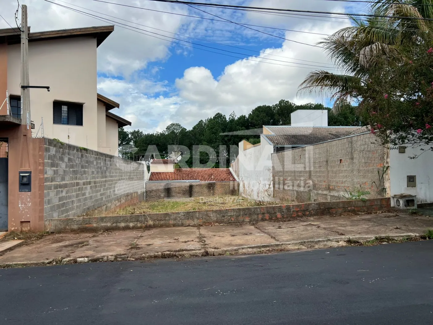 Terreno / Padr&atilde;o em S&atilde;o Carlos 