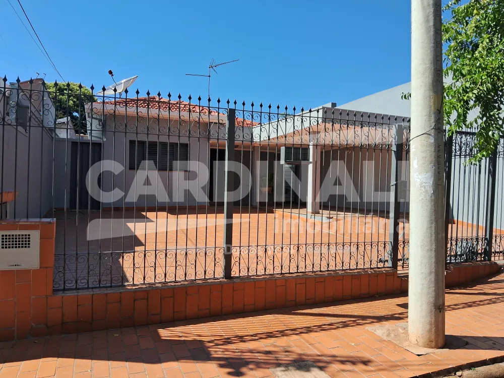 Alugar Casa / Padr&atilde;o em Araraquara R$ 2.223,00 - Foto 1