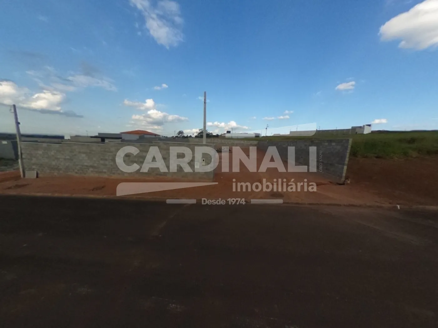 Terreno / Padr&atilde;o em S&atilde;o Carlos 